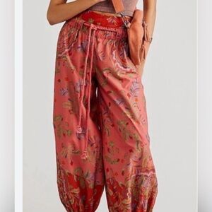 NWT Free People Jens Pirate Booty Garden Party Viola Pants Size Medium